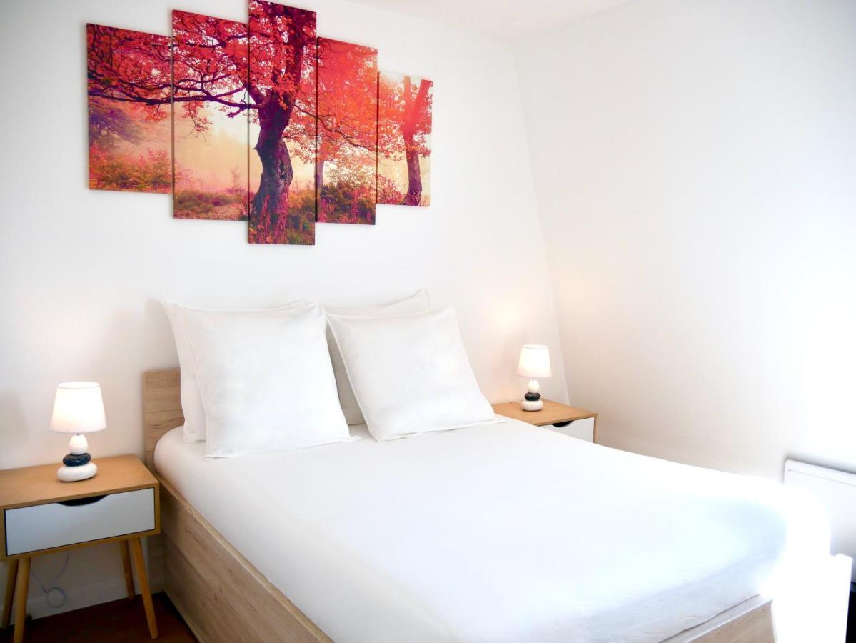 Le Petit Soleil De Corbeil Apartment Luaran gambar