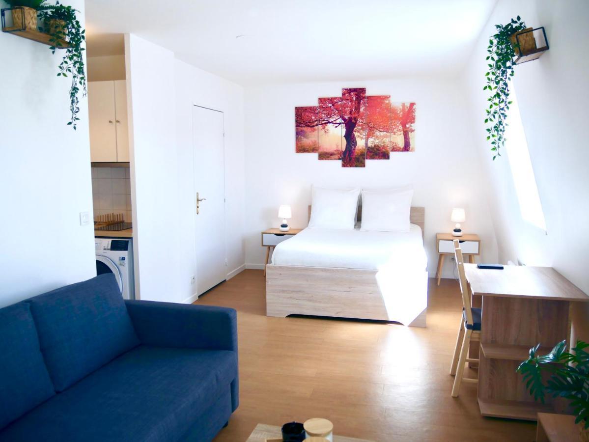 Le Petit Soleil De Corbeil Apartment Luaran gambar
