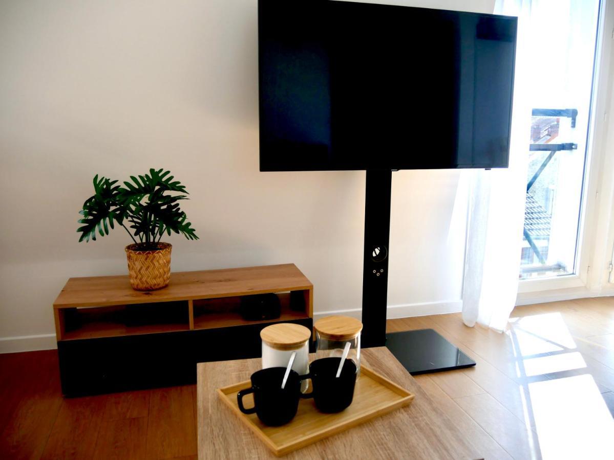 Le Petit Soleil De Corbeil Apartment Luaran gambar